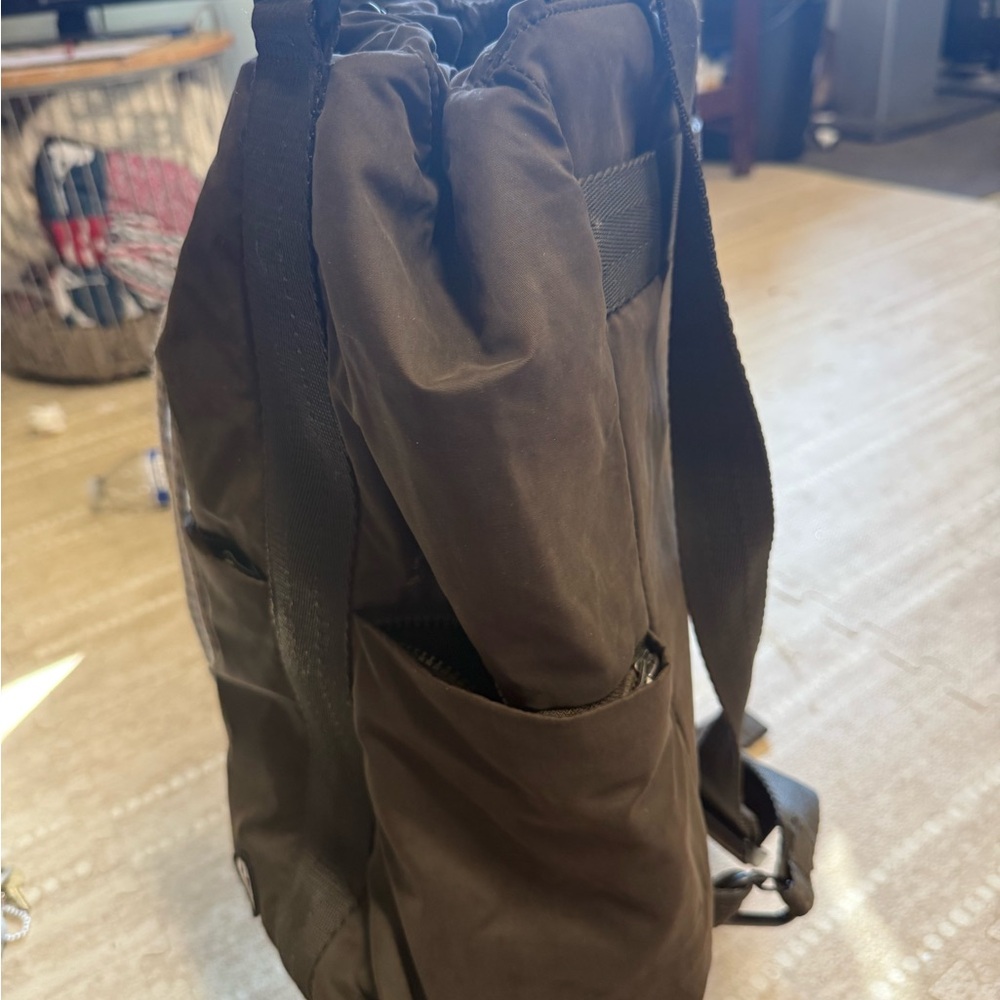 Vuori Drawstring Backpack/ Shoulder Bag - image 2